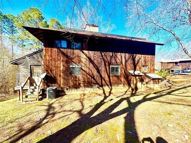 Building Photo - 25 Quail Run Rental