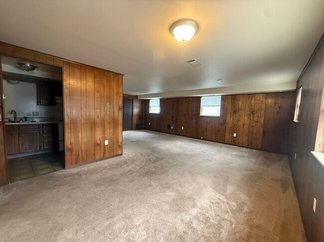 Photo - 537 Brandt Ave