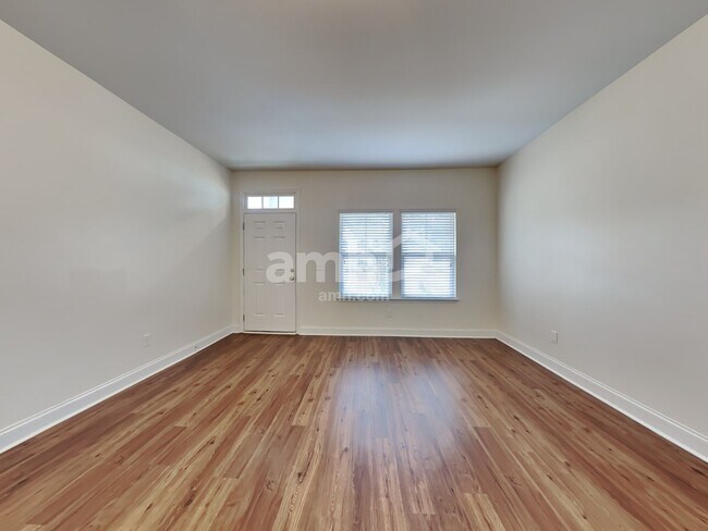 Photo - 107 Cooper Dr