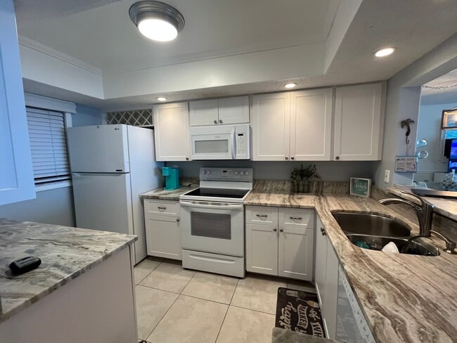 Photo - 10102 S Ocean Dr Unit 409