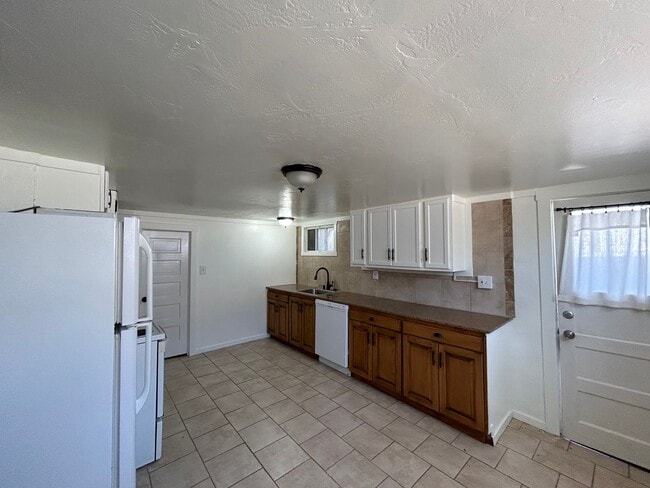 Photo - 669 Orem Unit 667 Downstairs