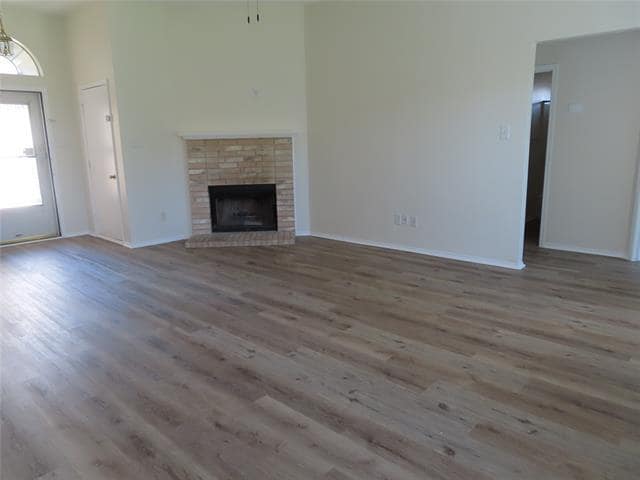 Photo - 310 Winter Pk Ct