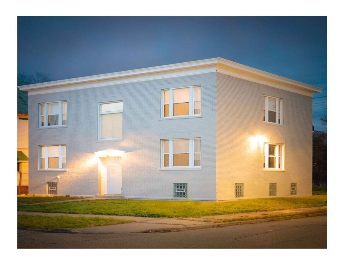 Photo - 15339 Greenfield Rd Apartments Unit #3
