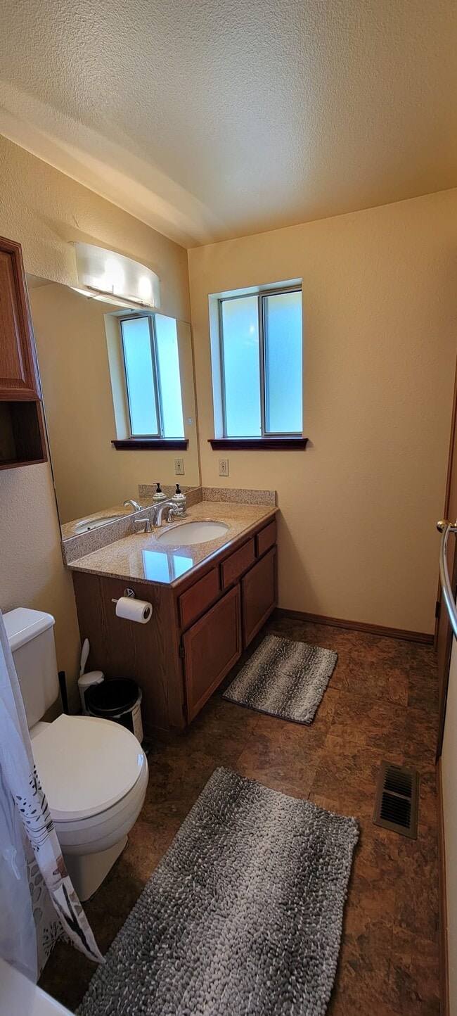 Photo - 19925 Wallingford Ave N