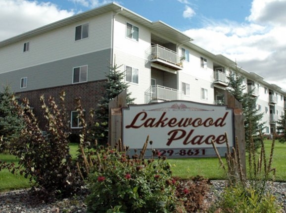 Lakewood Place - Lakewood Place Apartments