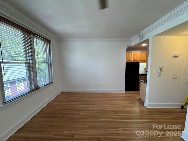 Photo - 515 N Church St Unit 303