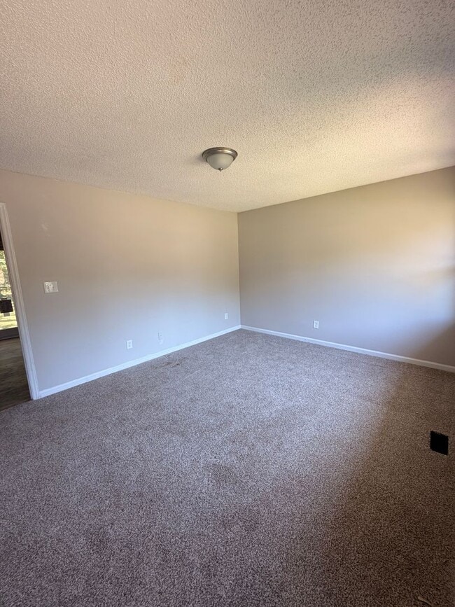 Photo - 6108 Castle Ct