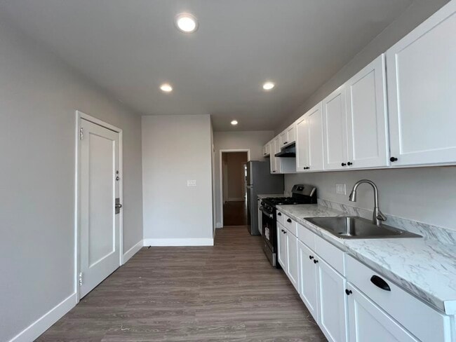 Photo - 735 Avenue C Unit 2