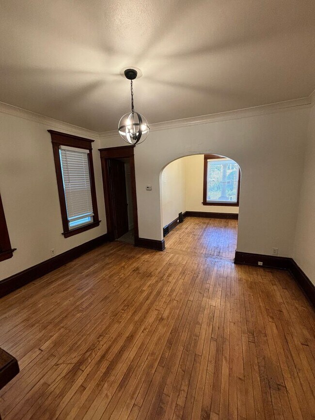 Photo - 2229 N 40th St Unit 2229 N 40th St Lower