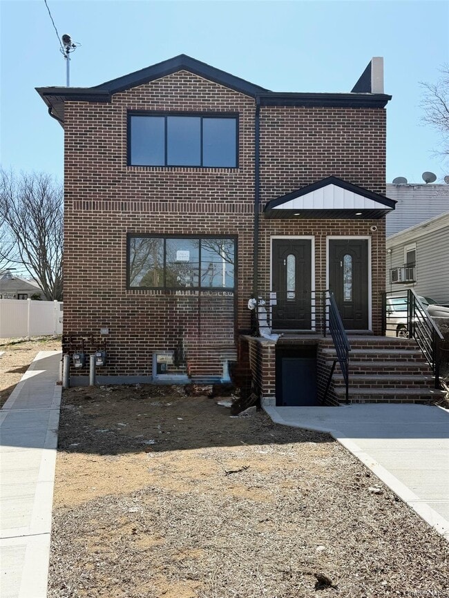 Building Photo - 139-18 Lakewood Ave Unit 1F