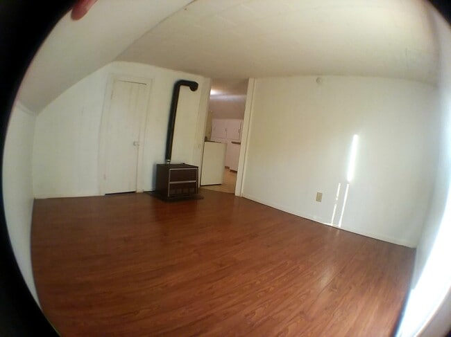 Photo - 416 1/2 3rd st NW