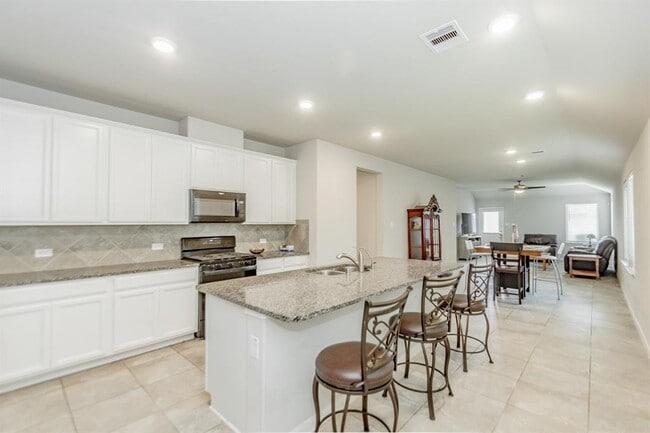 Photo - 21423 Holly Heights Rd