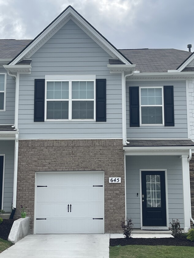 Photo - 645 Longtail Ln (Lebanon, TN)