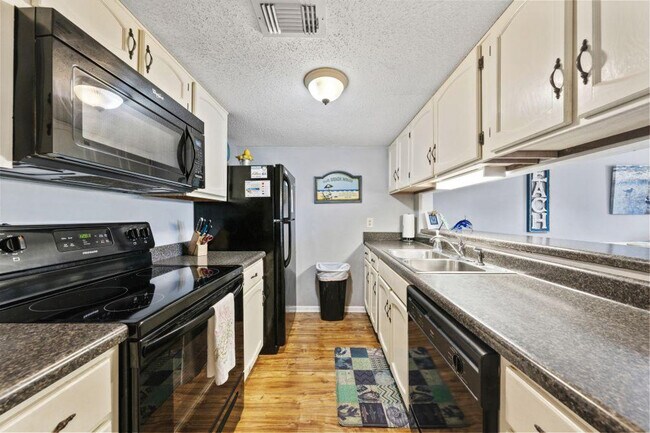 Photo - 344 E Beach Blvd Unidad ID1372029P