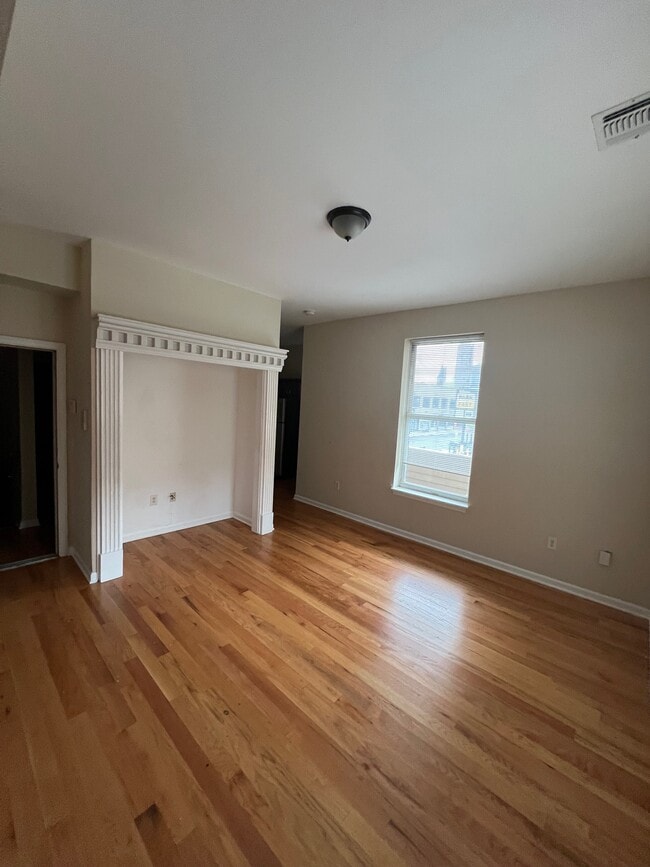28 Central Ave