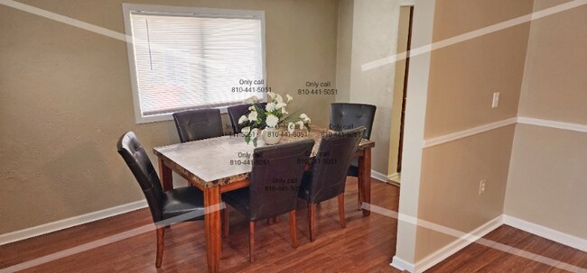 Photo - 21218 Clinton Twp