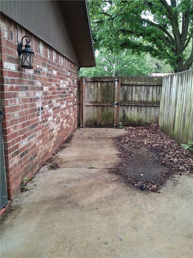 Photo - 217 E Adobe St