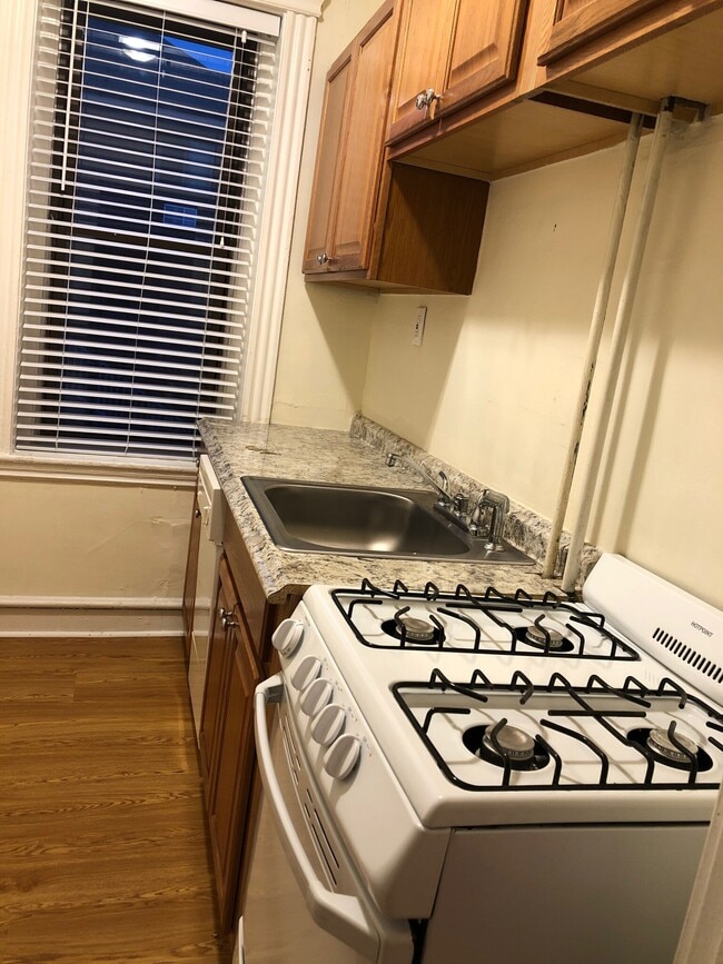 Photo - 193 Fuller St