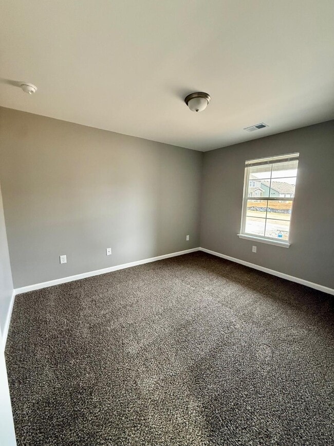 Photo - 203 Jared Parker Wy