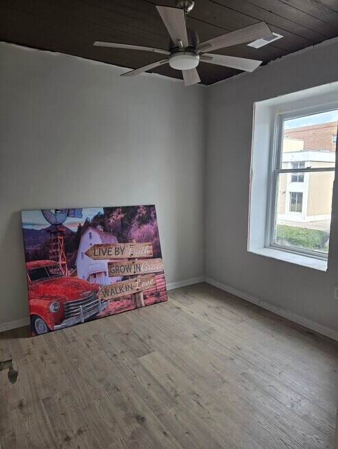 116 E Main St Unit A