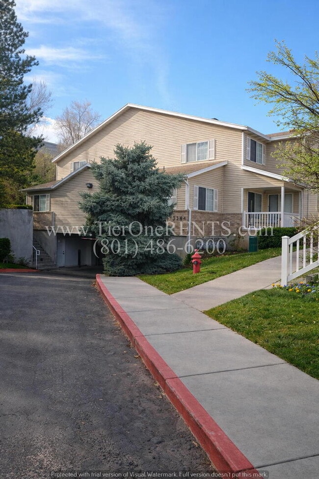 Photo - No deposit option for qualified renters