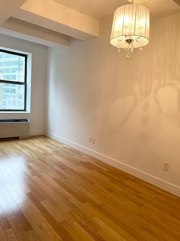 99 John St Unit 2208