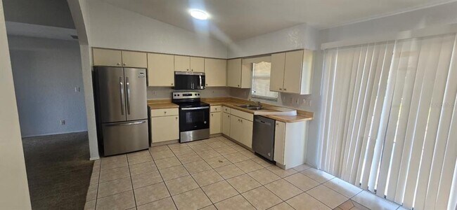 Photo - 525 Altoona St NW