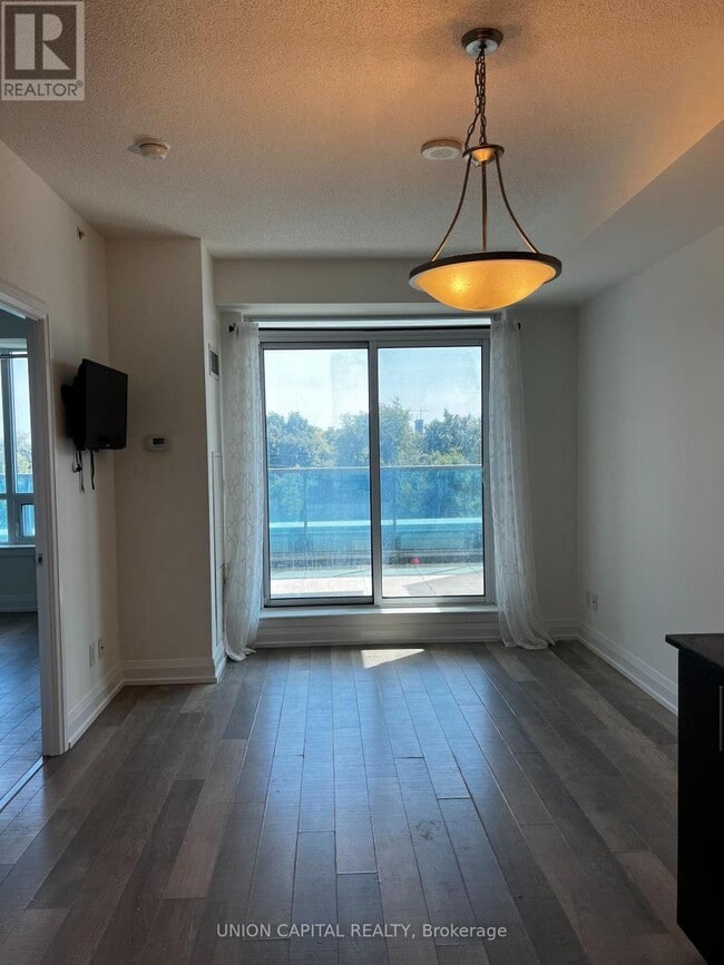 Photo - 7167 Yonge St Unit 420
