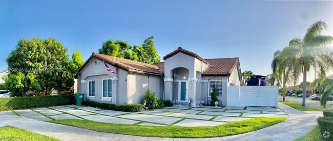 Building Photo - 9040 SW 142nd Ct Rental