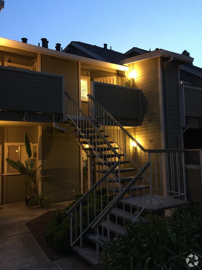 Building Photo - 363 Shadow Run Dr Unit 363 Rental