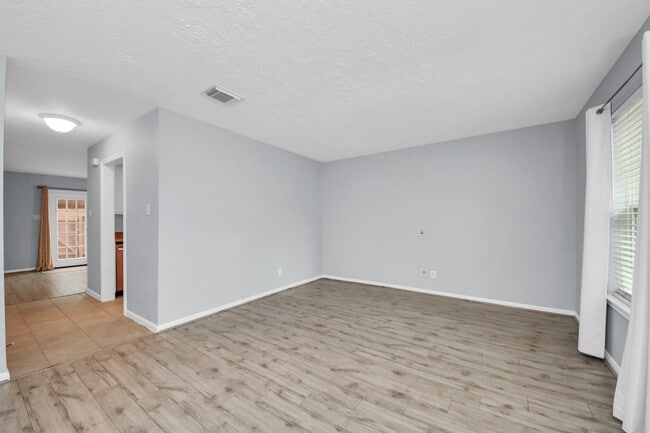 Photo - 10654 Hazelhurst Dr Unit 28