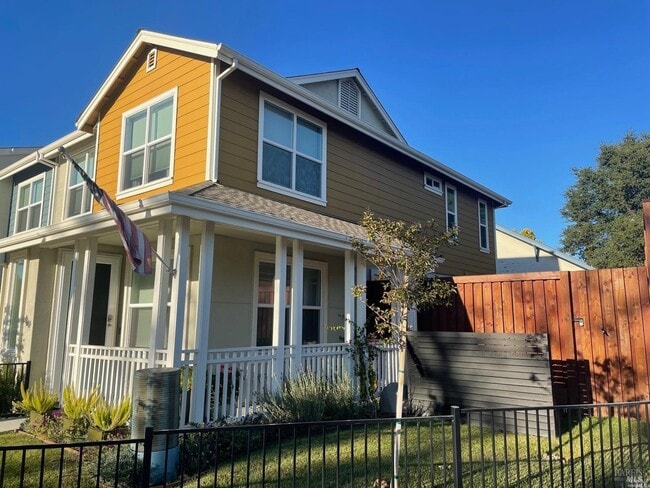 Photo - 904 Prospect Ave