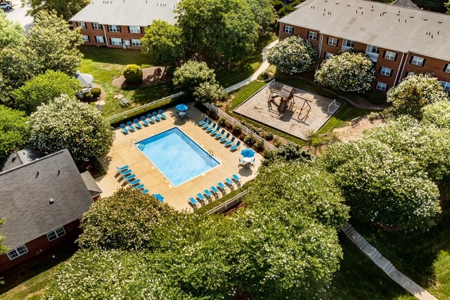 Trellis Pointe