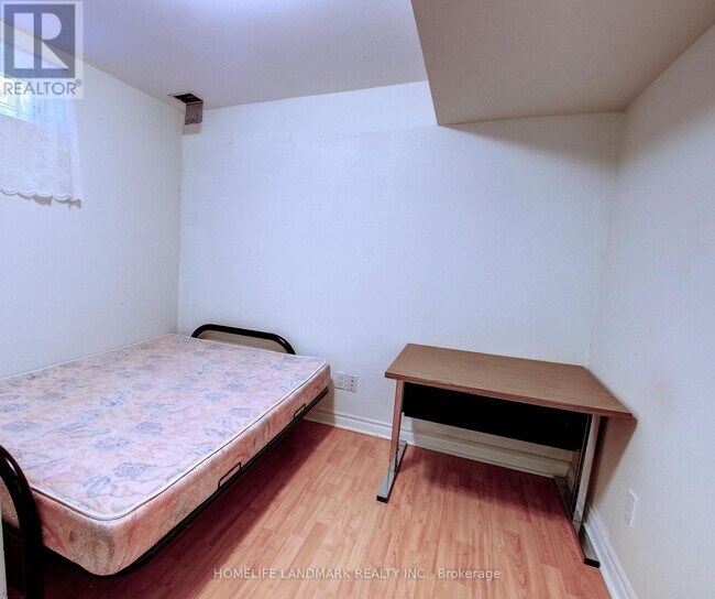 Photo - 10 Whistler Ct