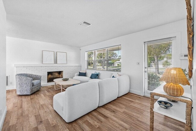 Photo - 240 Forest Hill Blvd