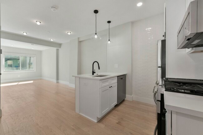 Photo - 45 Lewis St Unit 1