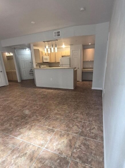 Photo - 1990 Erving Cir Unit 102