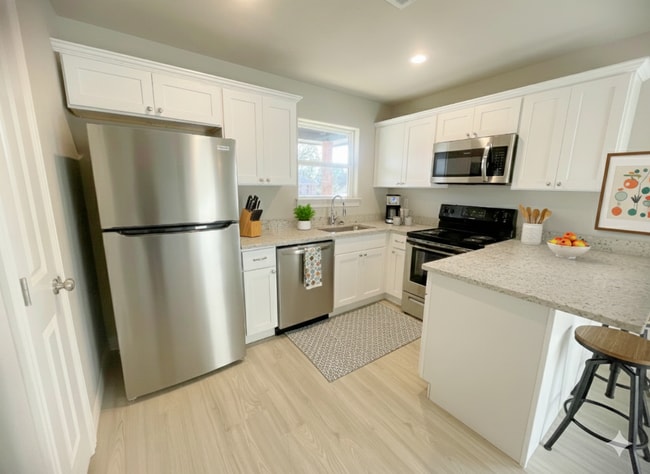 Photo - Adorable duplex in a quiet neighborhood