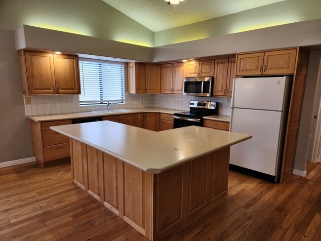 Photo - Beautiful home in well kept community Unit 6