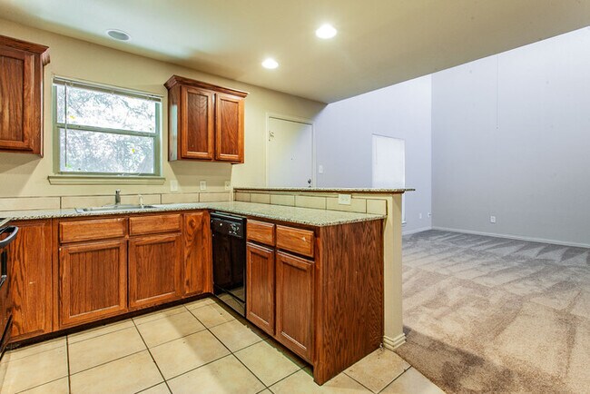 Photo - 35 Addi Lane