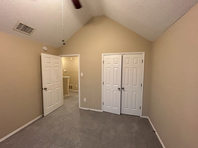 Photo - 822 Claire View Dr