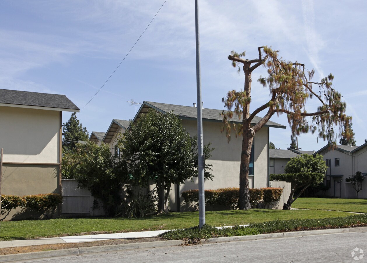 Photo - 10302 Terry Way