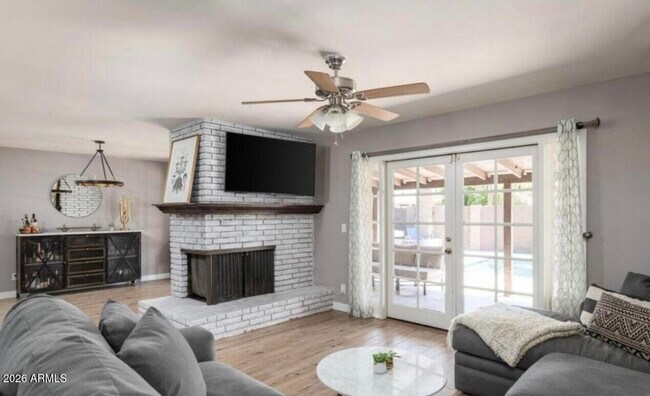 Photo - 225 E Minton Dr