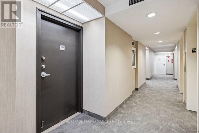 Photo - 475 Laurier Ave W Unité 1604