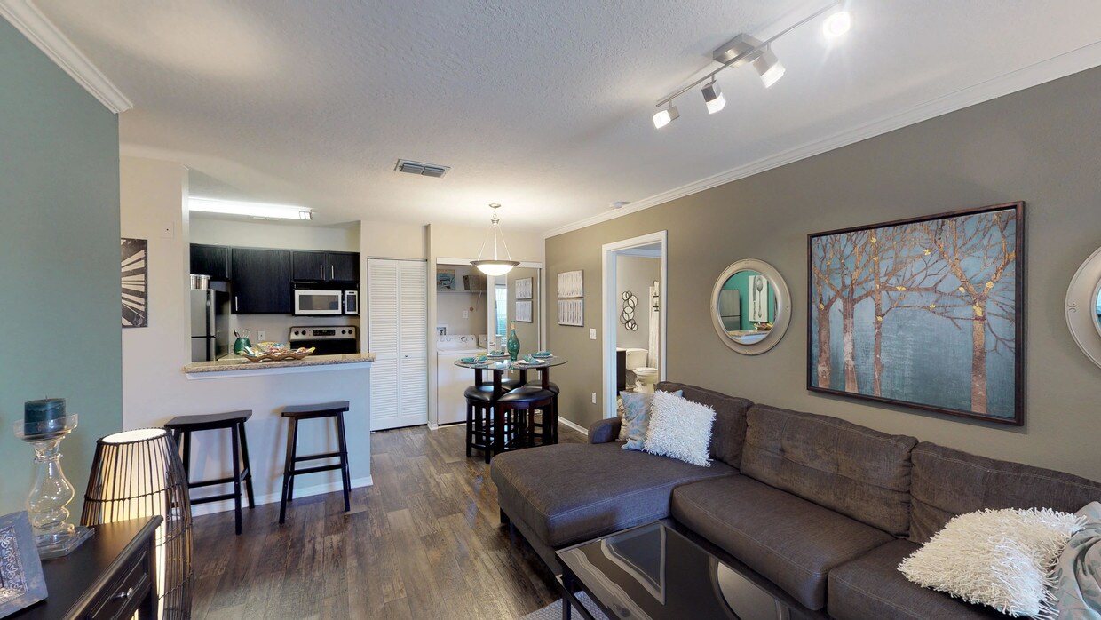 Photo - Highpoint Club Apartments