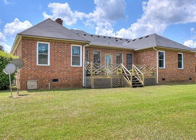 Photo - 2703 Boars Head Rd