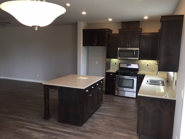 Photo - 3035 SW Black Butte Ln