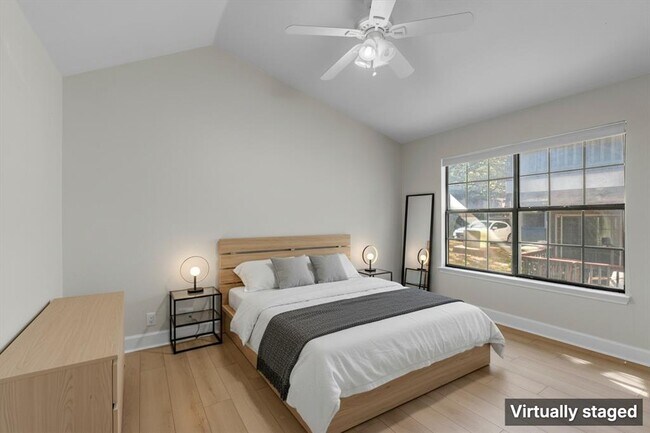 Photo - 2215 Post Rd Unit 2051