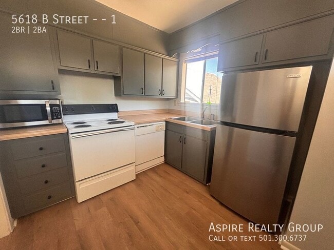 Photo - 5618 B St Unit 1