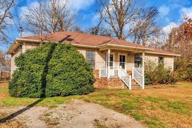 Photo - Two Bedroom Ranch Duplex in North Columbia (1/2 off first months rent)!